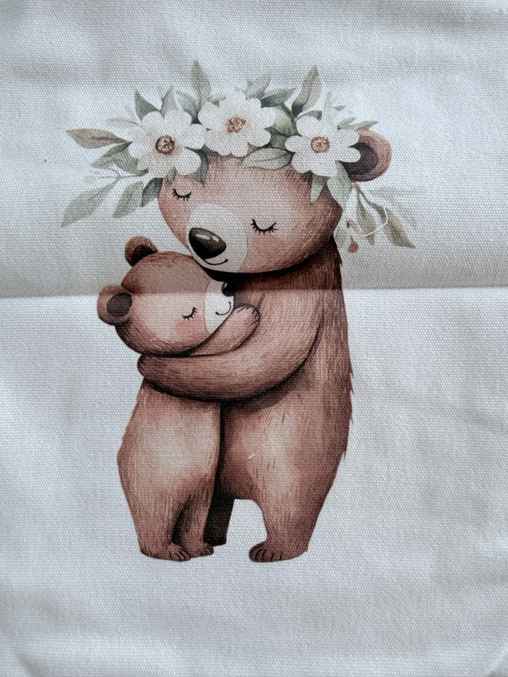 NWT White Tote Bag with Cute Mama Bear Print